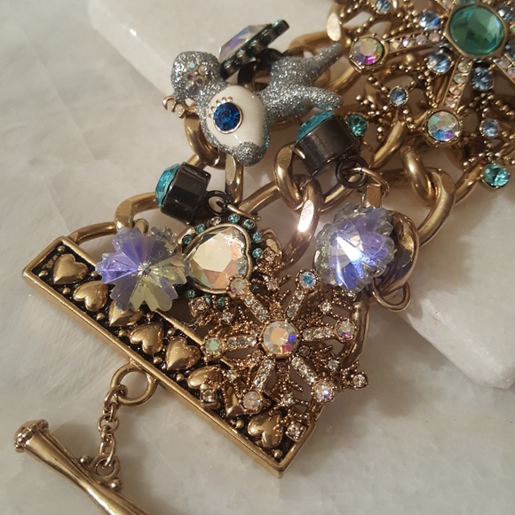 ✔️Rare Betsey Johnson Snow Angel Charm Bracelet - Picture 3 of 8